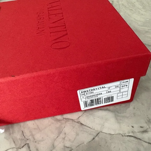 Valentino Tan/white Leather Belt with Gold hammered Logo Buckle - Picture 9 of 11